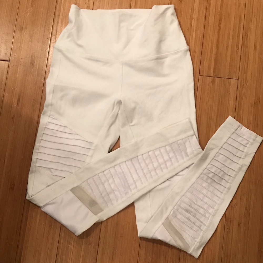 Alo Yoga Moto Leggings